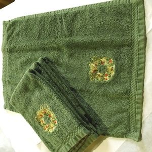 Christmas Finger Tip Towels